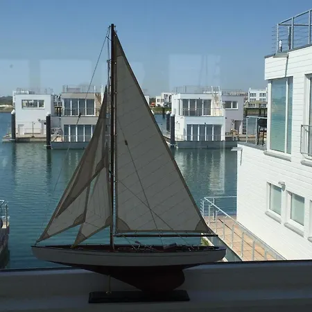 Schwimm-haus Antares One By Seeblick Ferien Oro * Kappeln