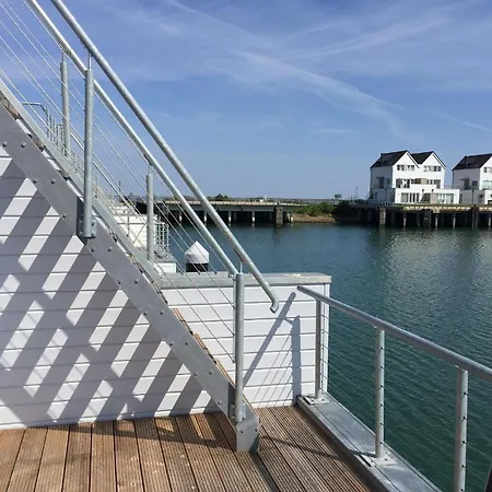 Schwimm-haus Antares One By Seeblick Ferien Oro Feriehus *